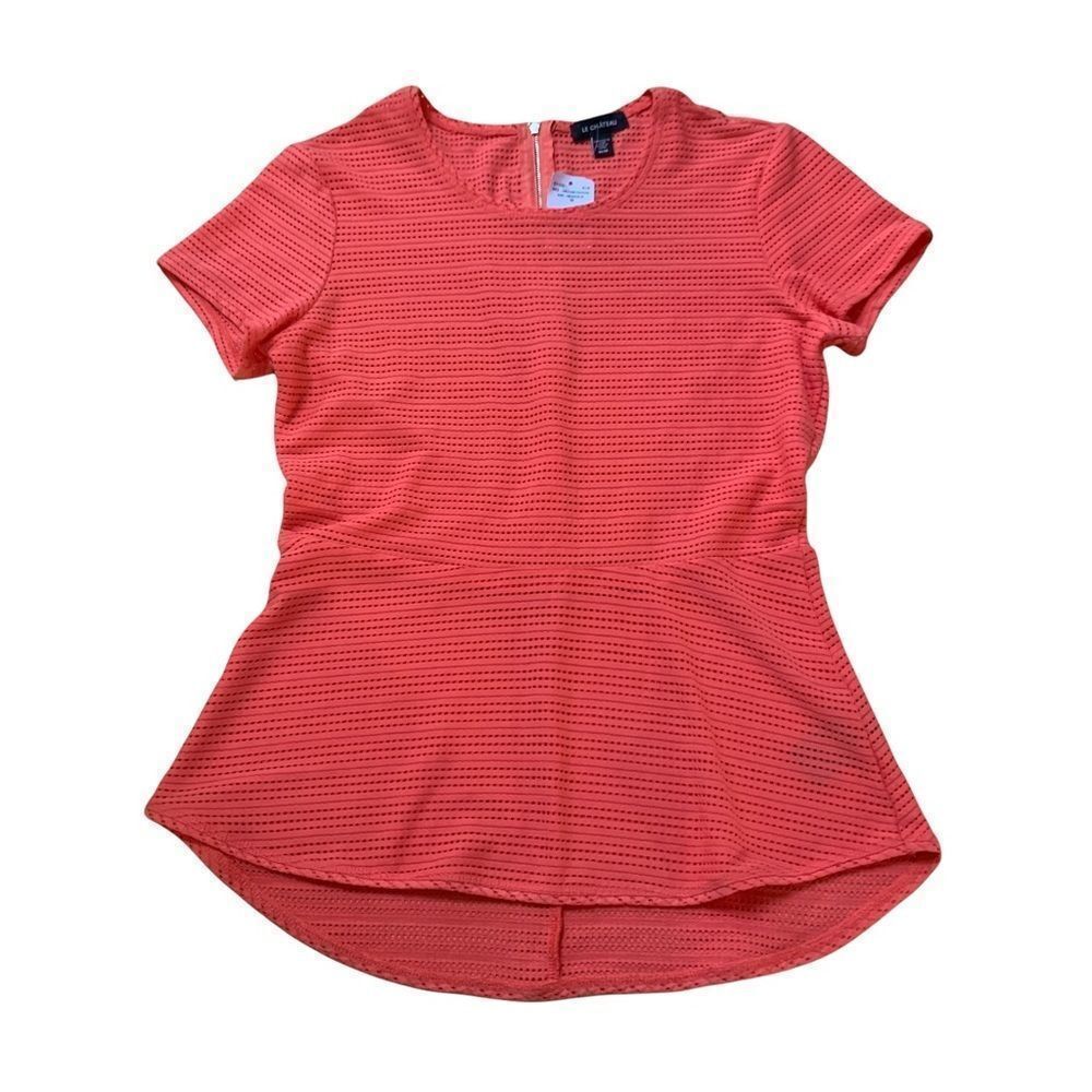 New Le Chateau Short Sleeve top Size Medium